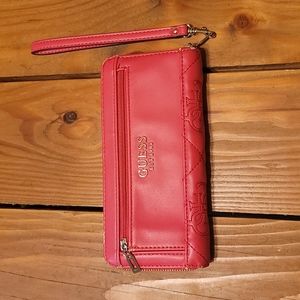 Guess Quiltled Wrislet Wallet